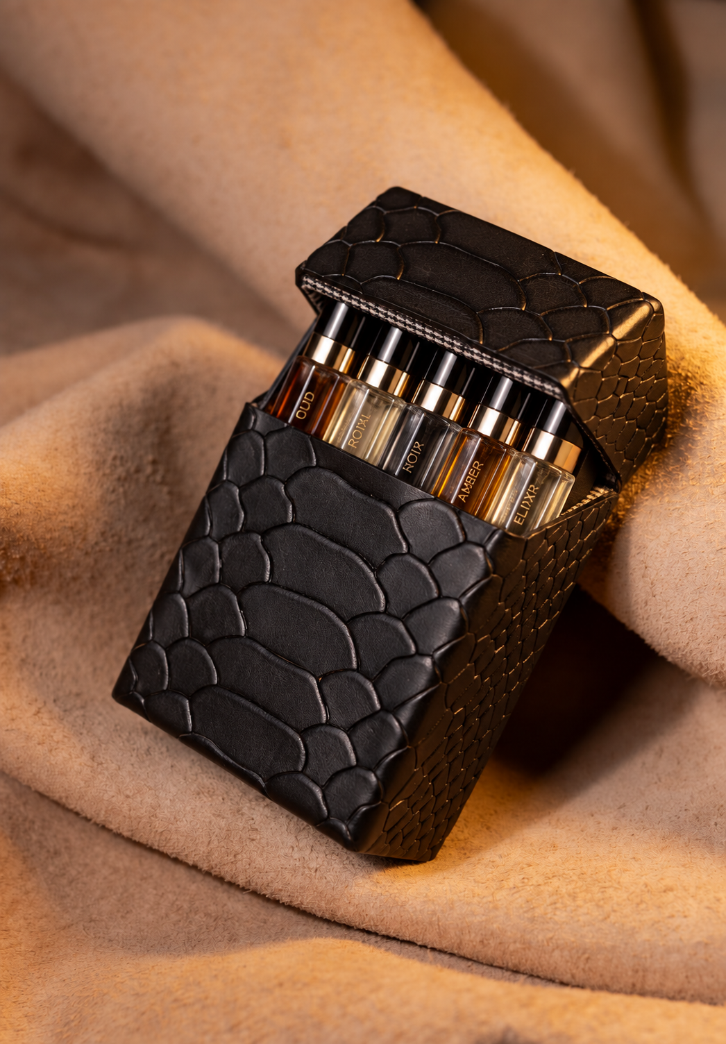 Leather case for perfumes